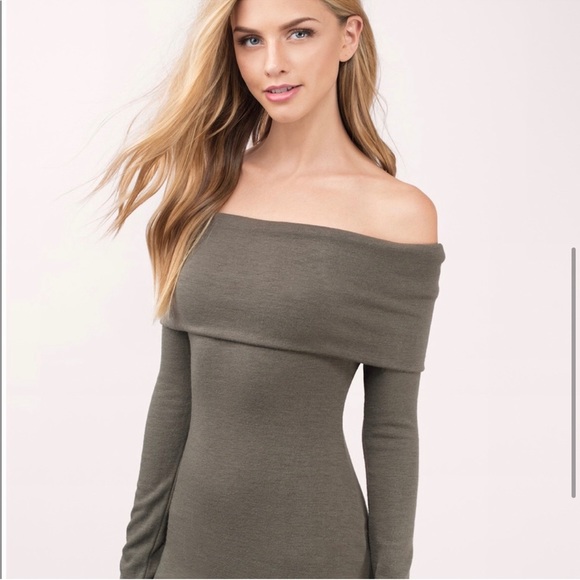 TOBI Off the Shoulder Bodycon Sweater Knit Dress - Picture 3 of 10